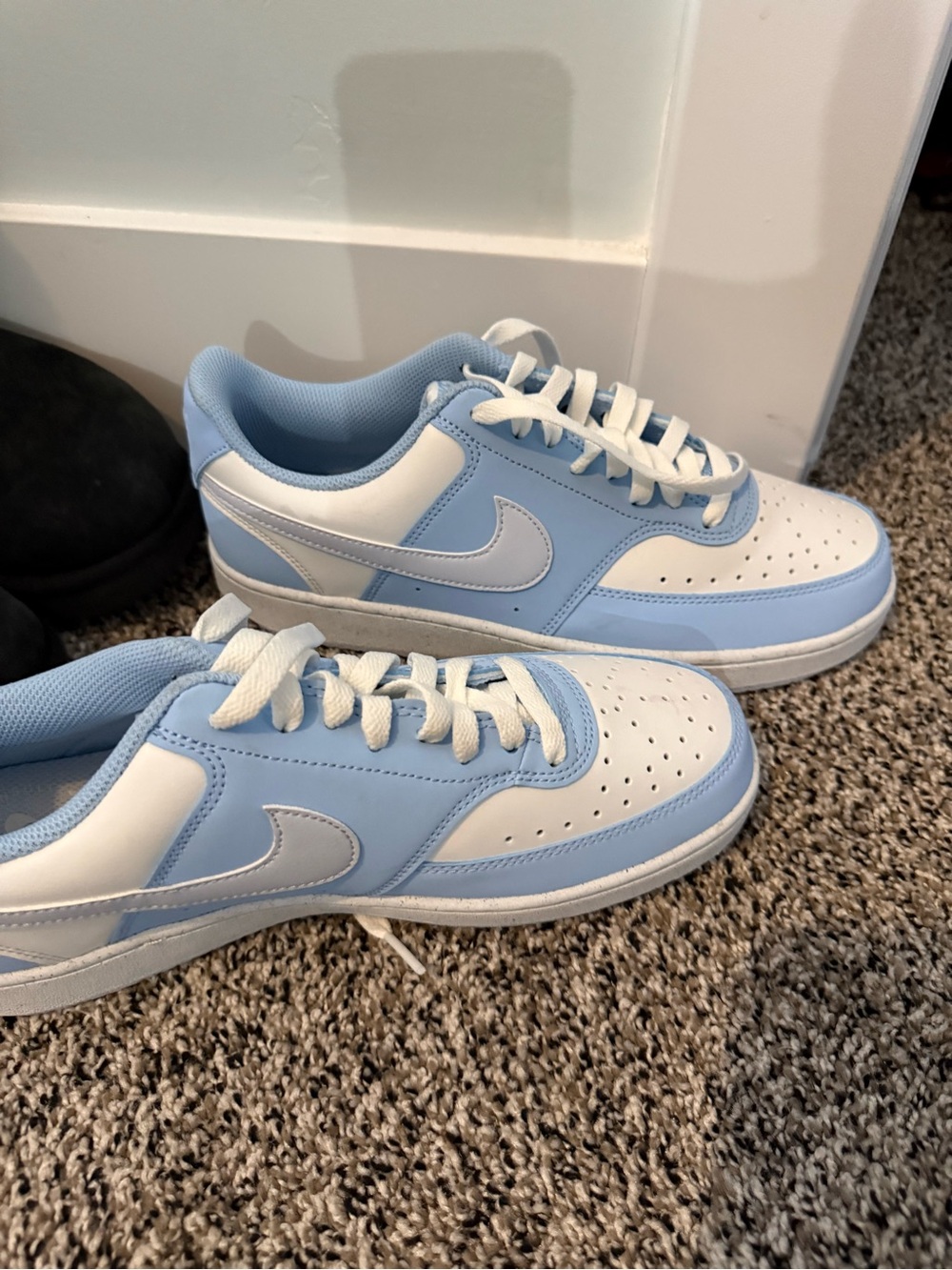 Nike Low-Top Sneakers in Sky Blue and White